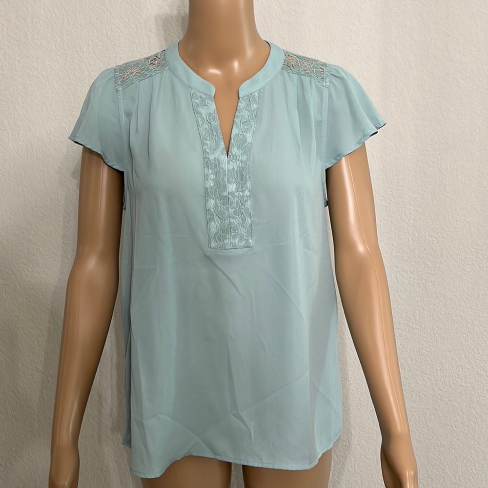NWT Collective Concepts summer blouse